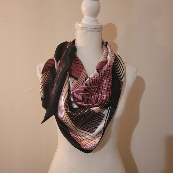 Scarf (NWOT) - Picture 3 of 6